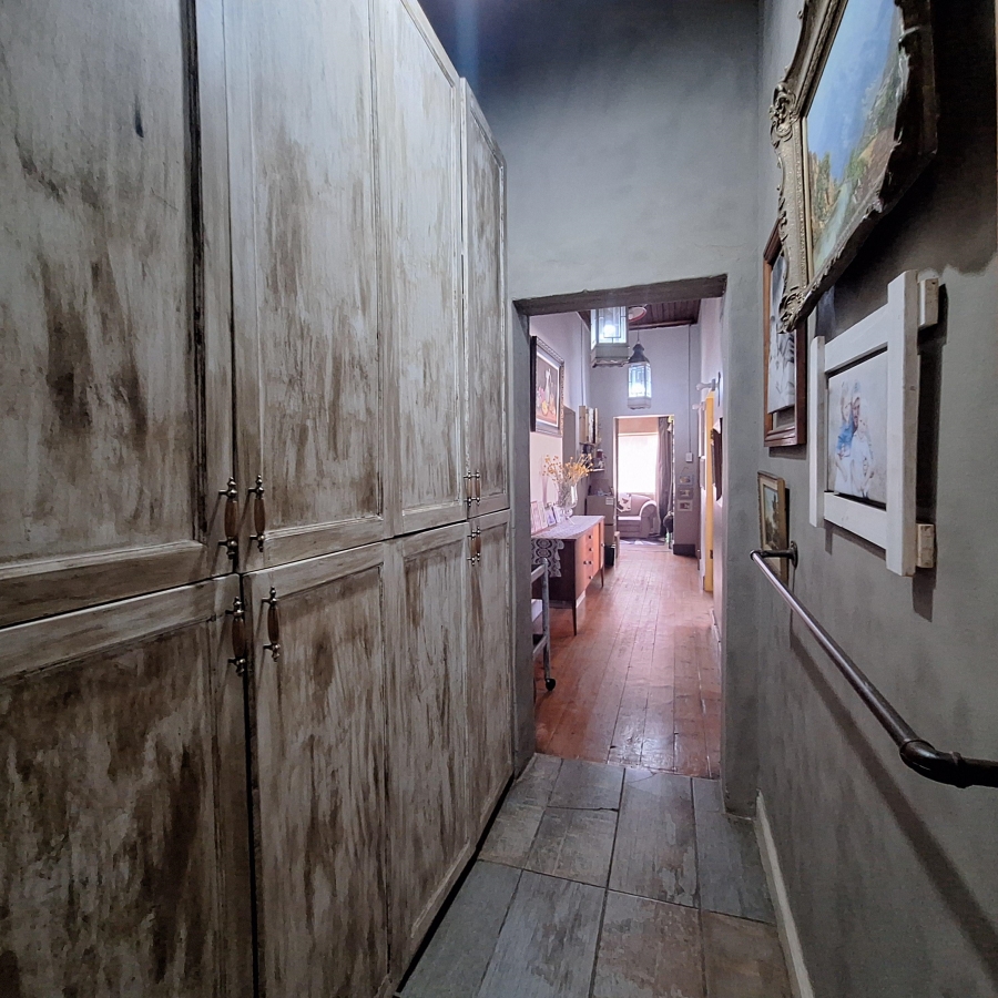 5 Bedroom Property for Sale in Frankfort Free State